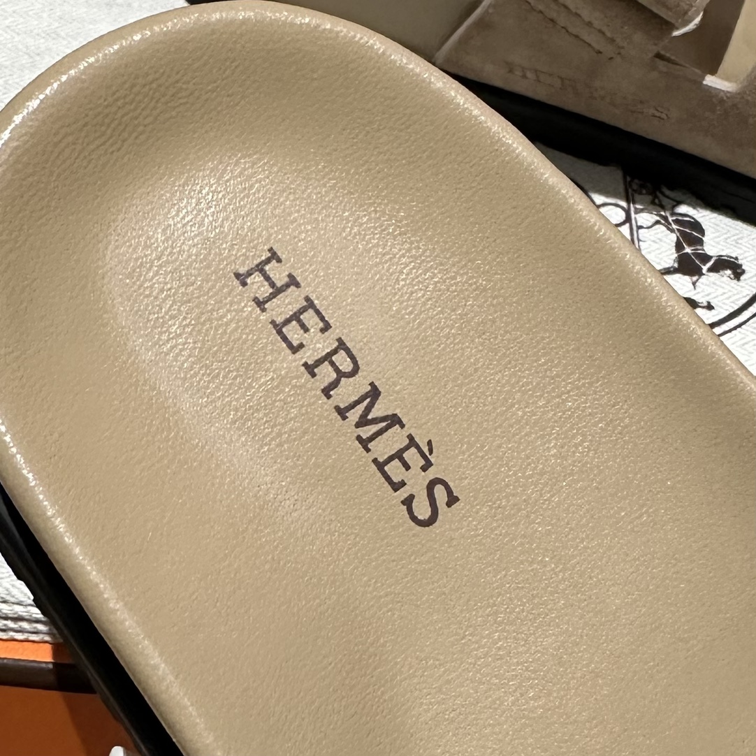 Handmade Hermès Chypre sandal  