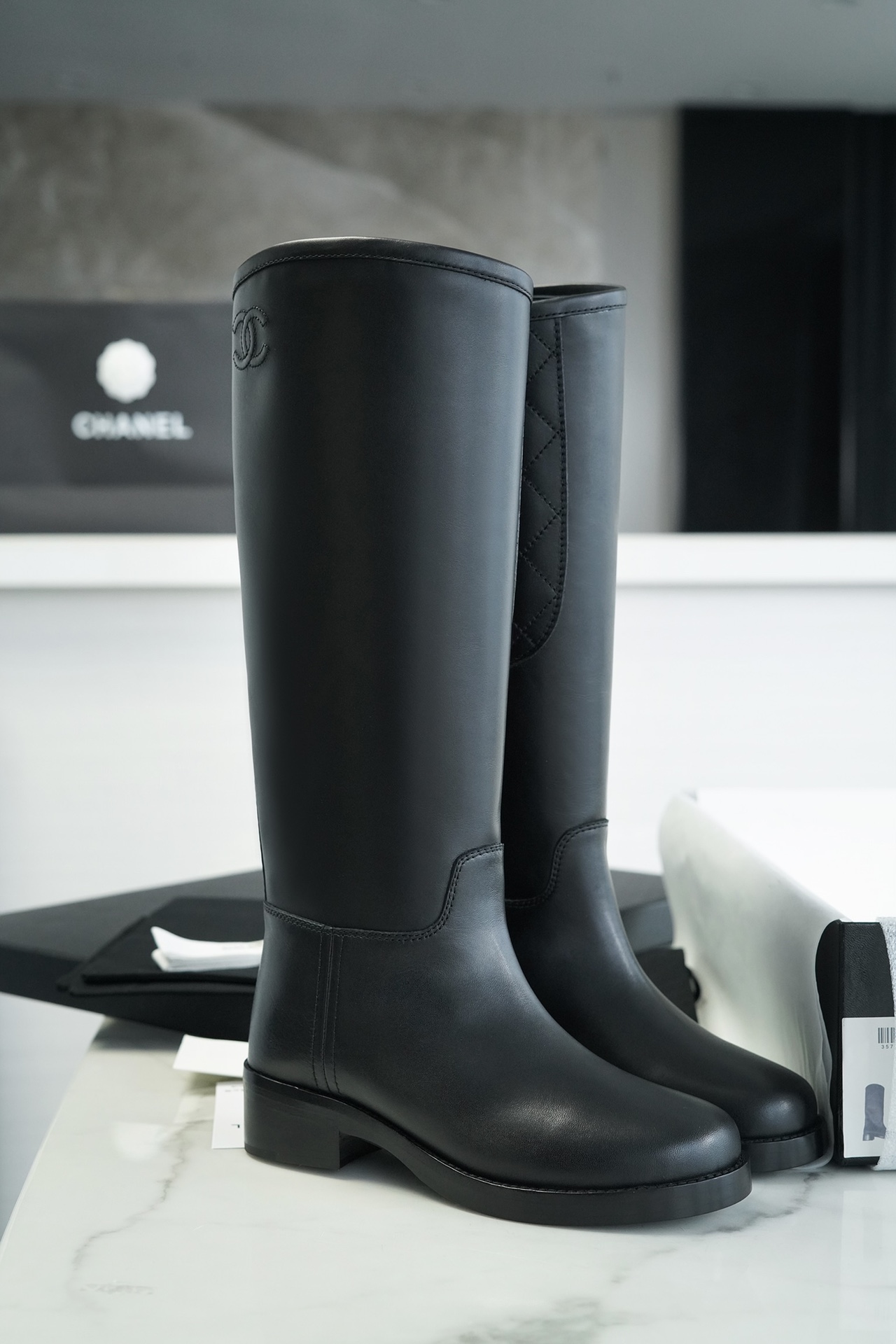 Chanel 22b Diamond-patterned Knight Boots: Crafted from Genuine Calfskin