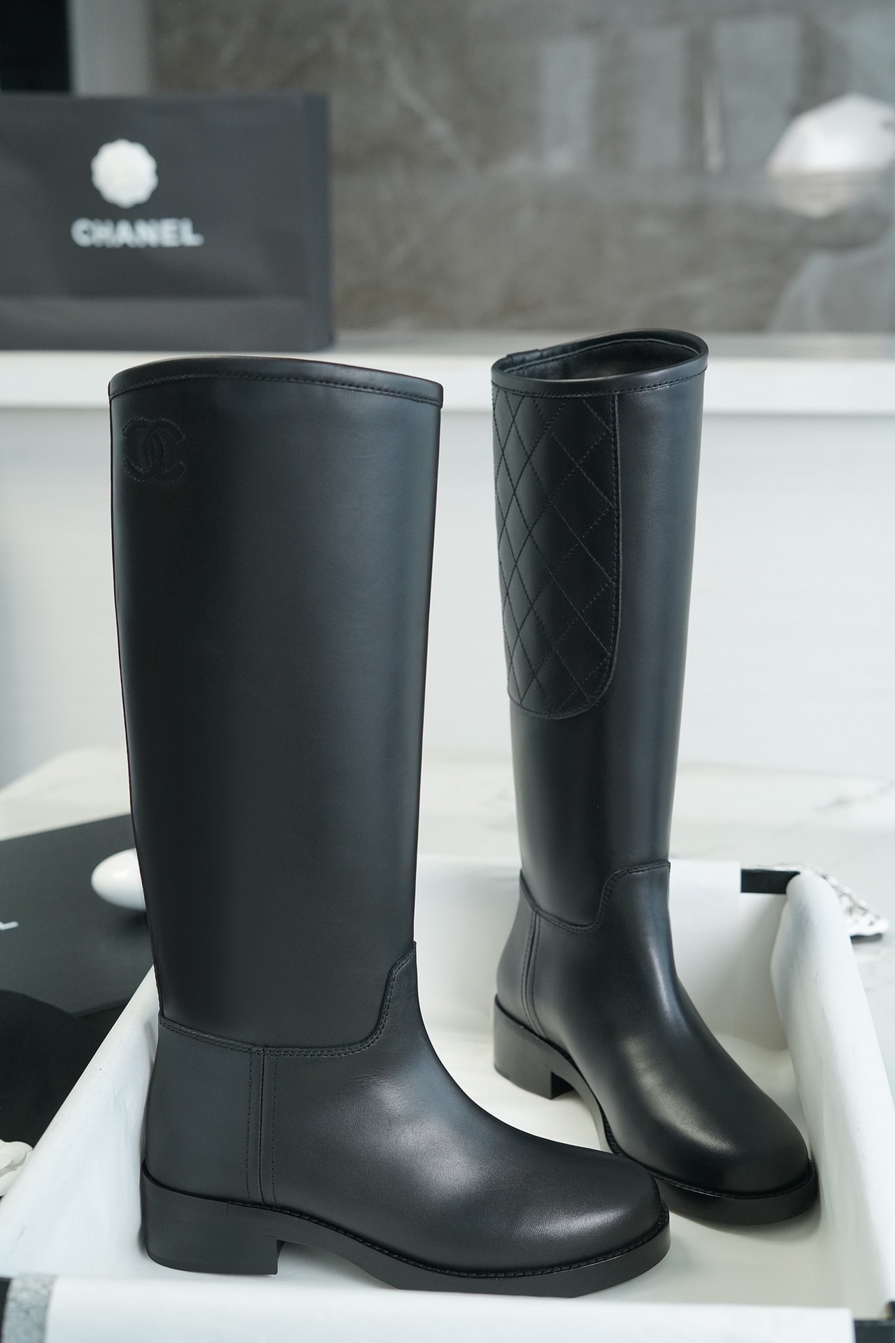 Chanel 22b Diamond-patterned Knight Boots: Crafted from Genuine Calfskin