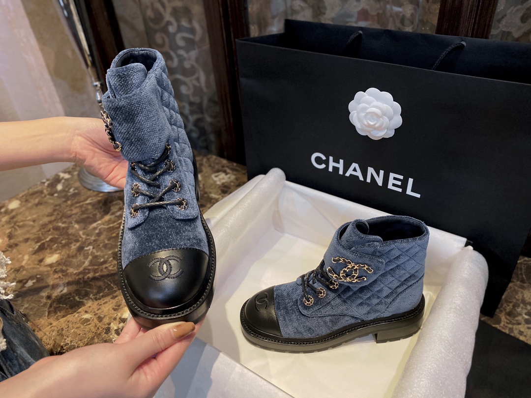 Chanel  Denim Velvet Diamond-Patterned Martin Boots,Classic diamond-patterned design with a luxurious atmosphere of velvet and glossy calfskin