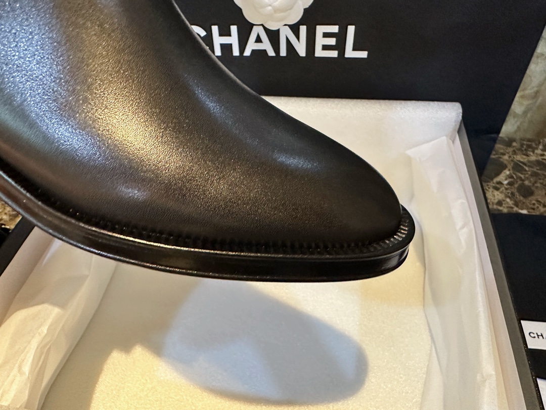 Chanel  Original Chain Knight Short Boots