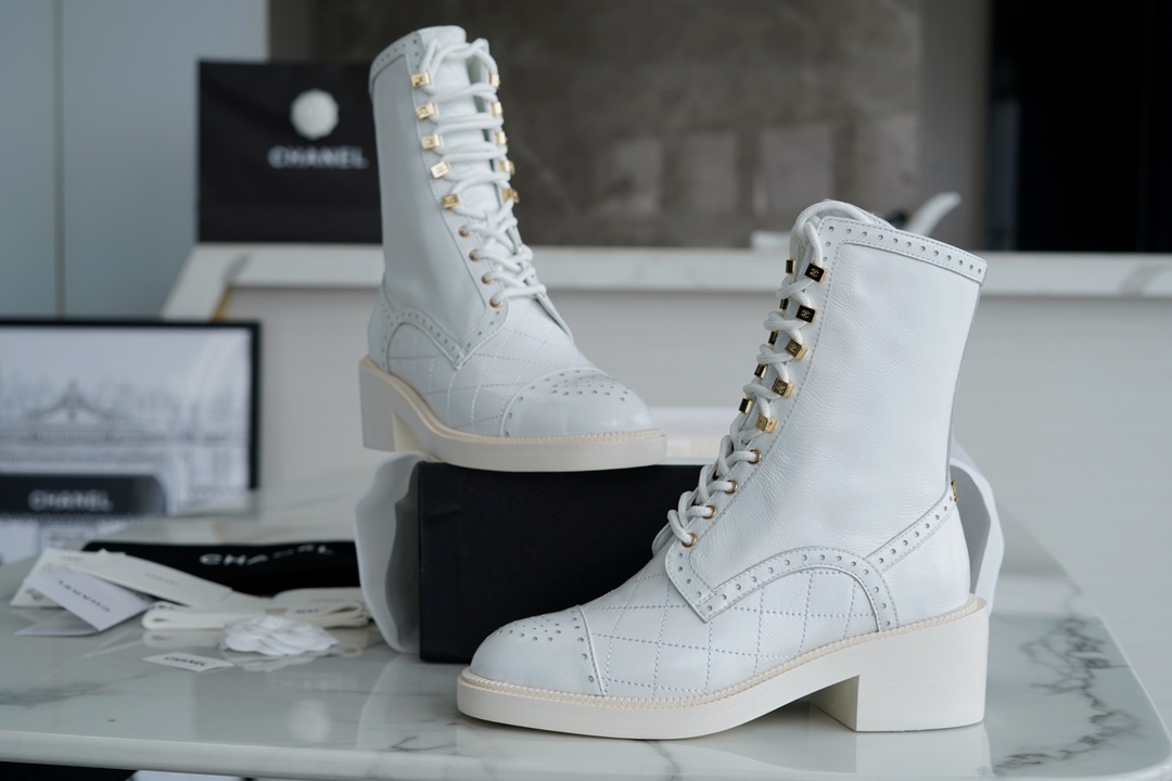 Chanel  23b White Lace-Up Boots