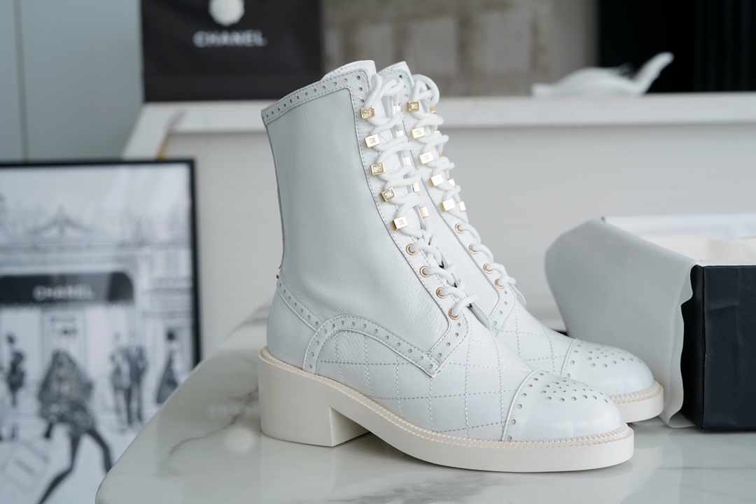 Chanel  23b White Lace-Up Boots