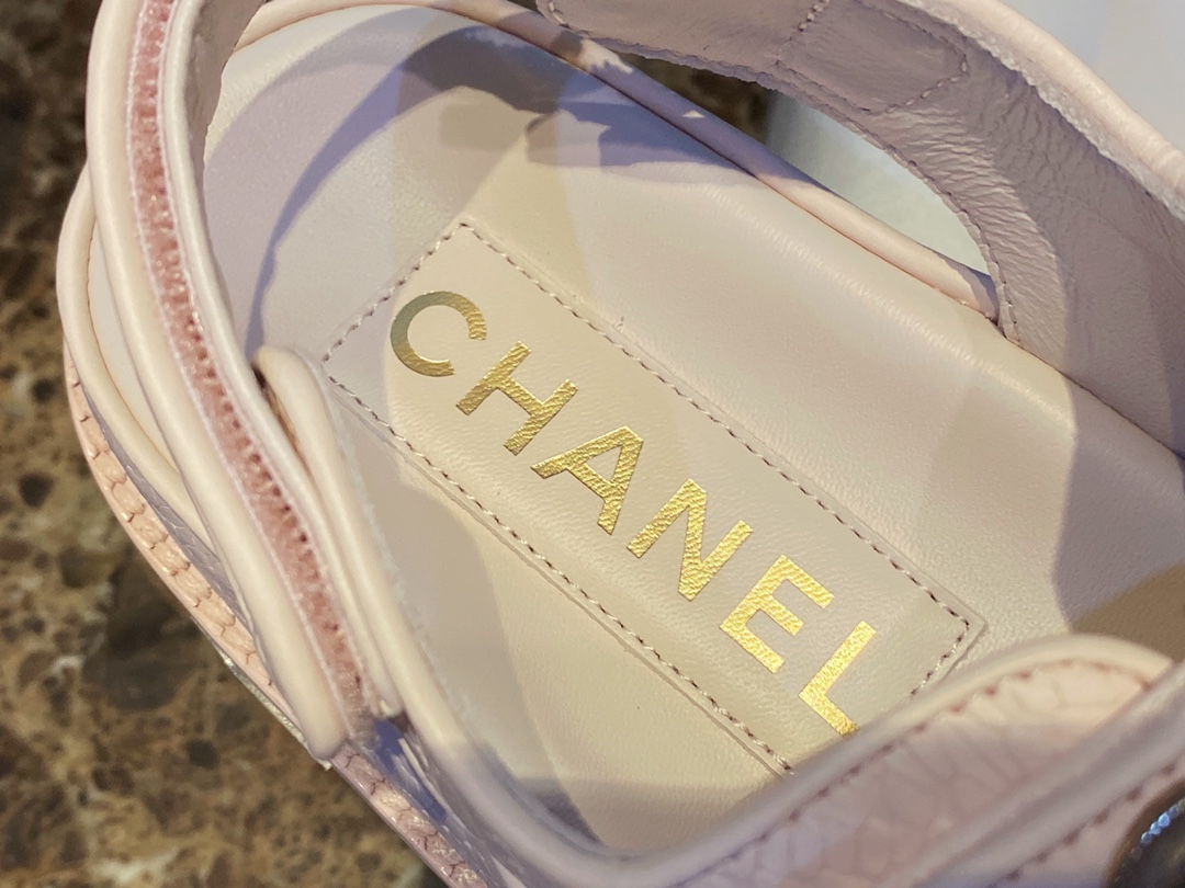 Chanel  Pink Gold Coin Beach Sandals - Imported Embossed Calfskin with Leather Sole, Exquisite Baroque Gold Coin Buckle