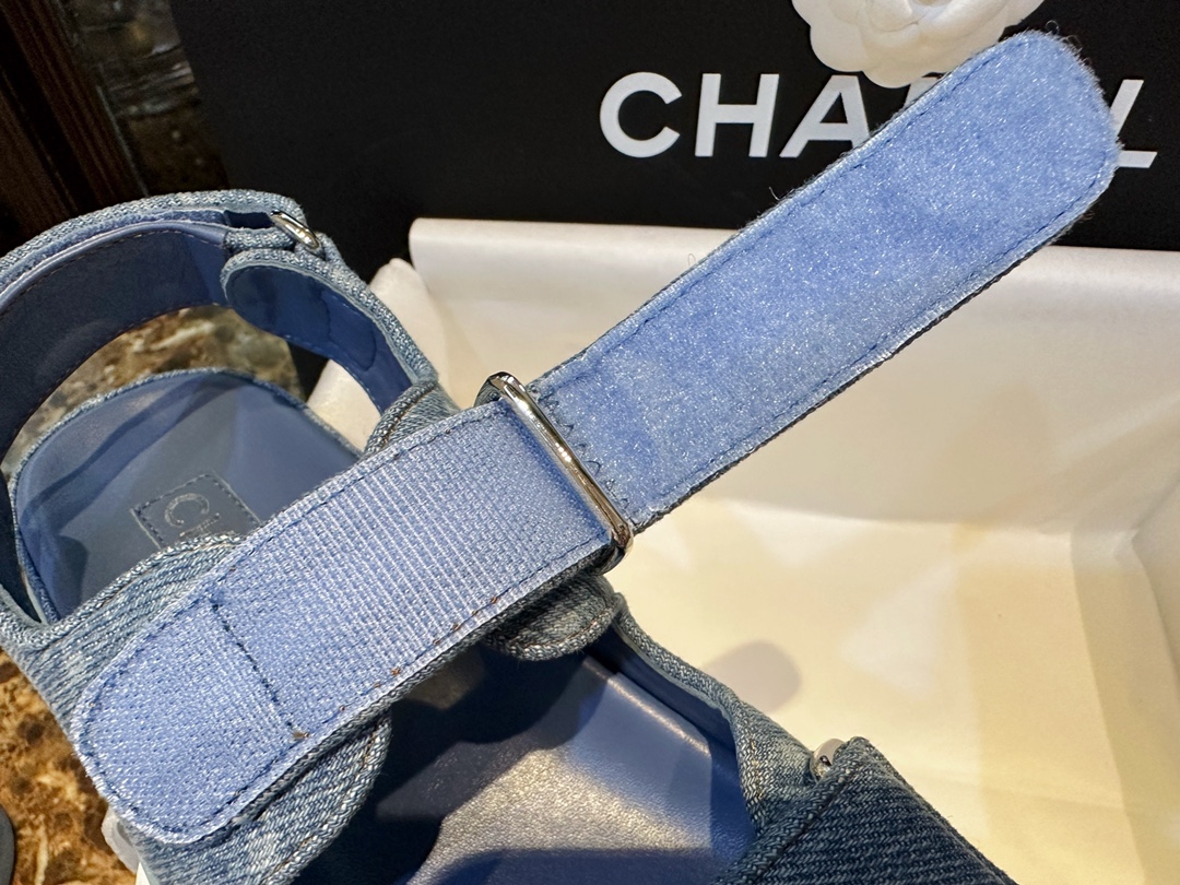 Chanel Denim Print Velcro Beach Sandals - Refreshing Denim Series with Polka Dots and Prints, Enamel Metal Edged Round Buckl