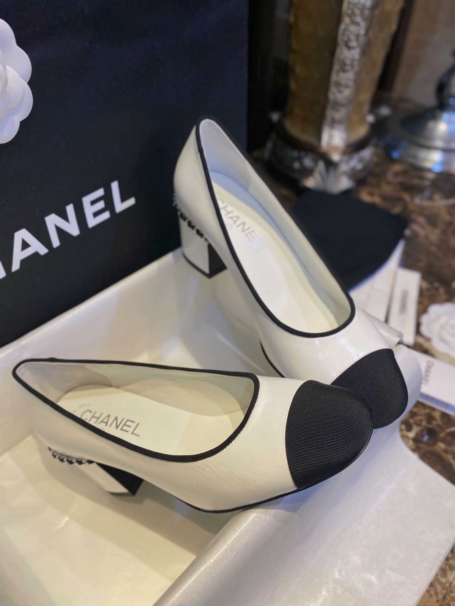 Chanel White Chain High Heels - Slightly Glossy Wrinkled Calfskin with Sheepskin Lining