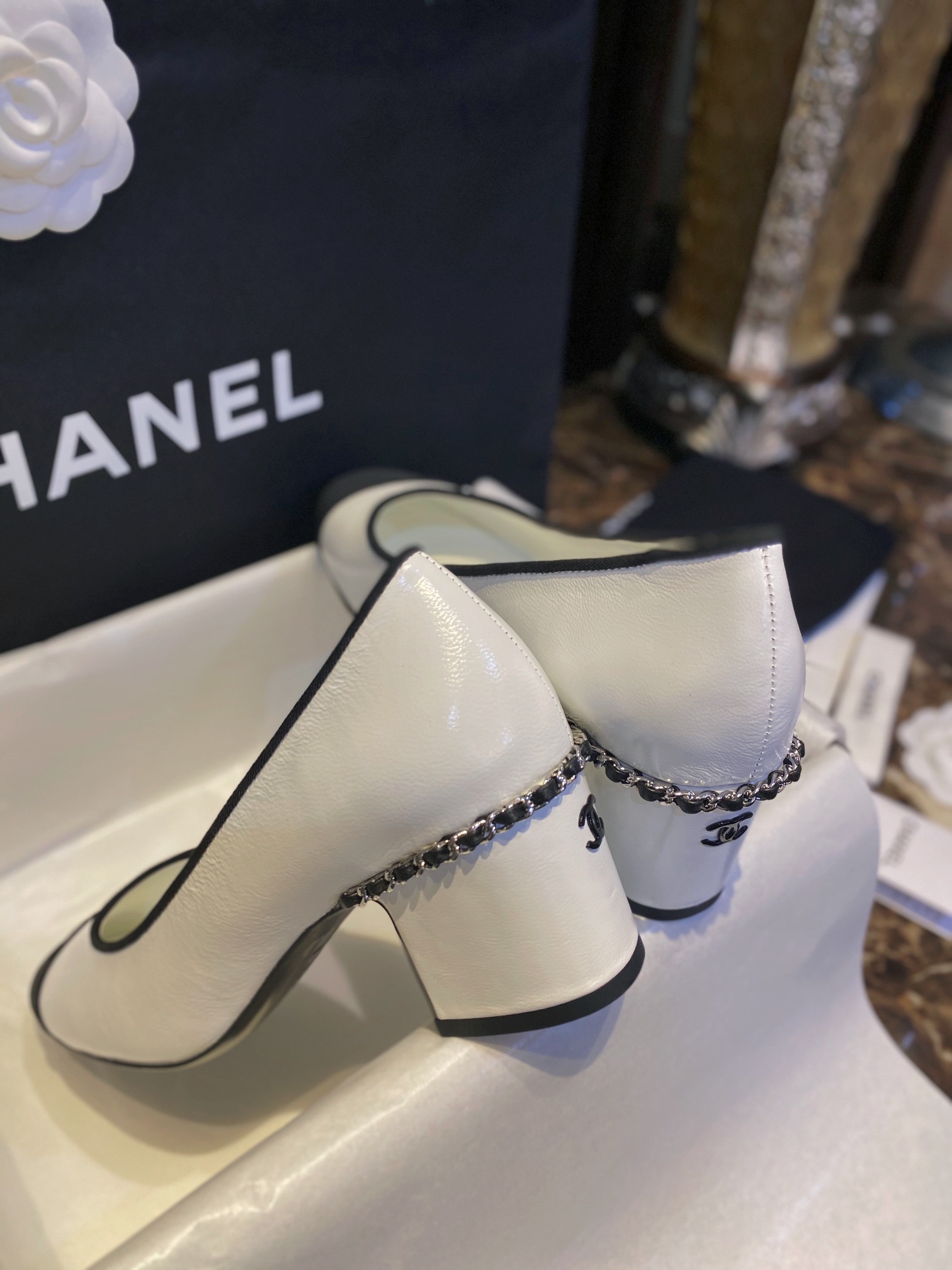 Chanel White Chain High Heels - Slightly Glossy Wrinkled Calfskin with Sheepskin Lining