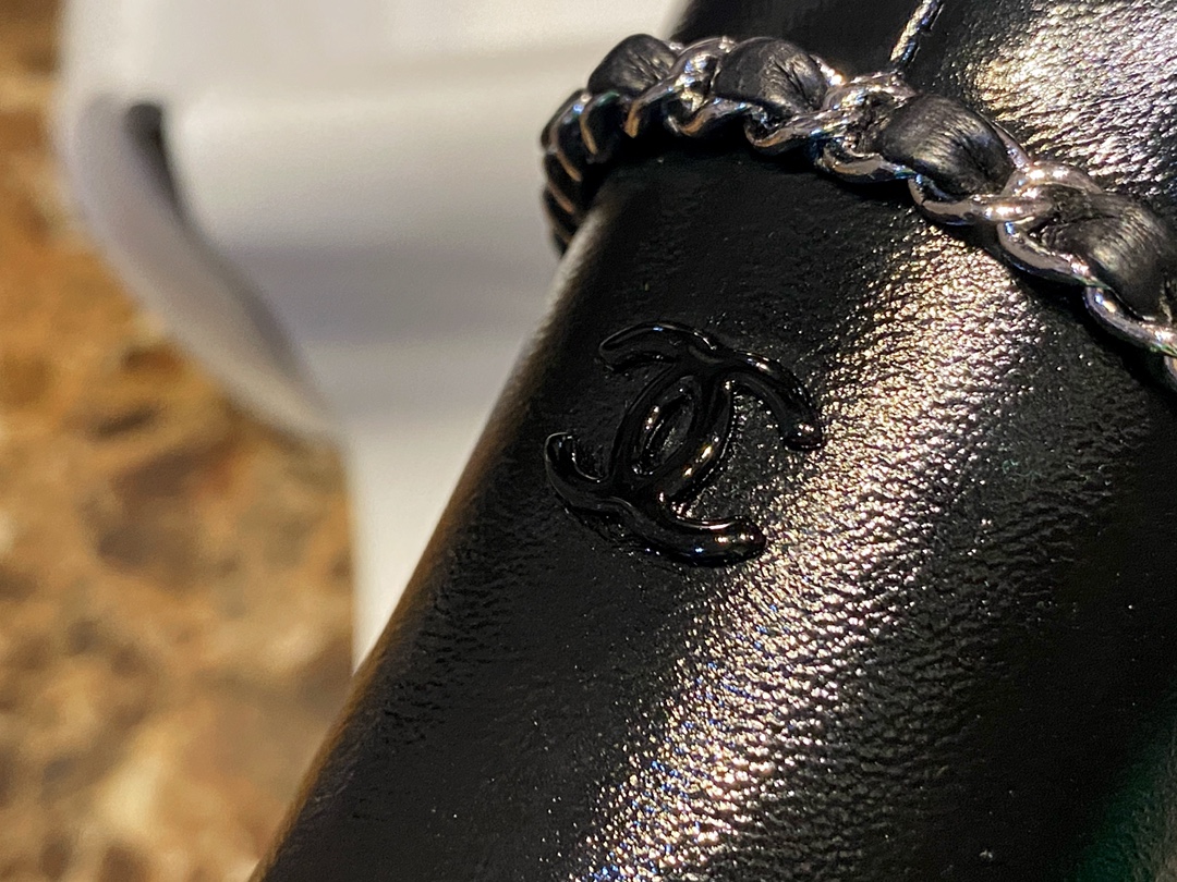 Chanel Black High Heel Chain Shoes 6cm Heel Height, Classic Logo and Heel Chain for Added Style