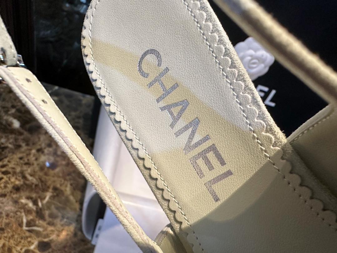 Chanel Sage Green Pointed Toe Chain High Heels - Elegant Blend of Steel, Suede, and Nappa Leather