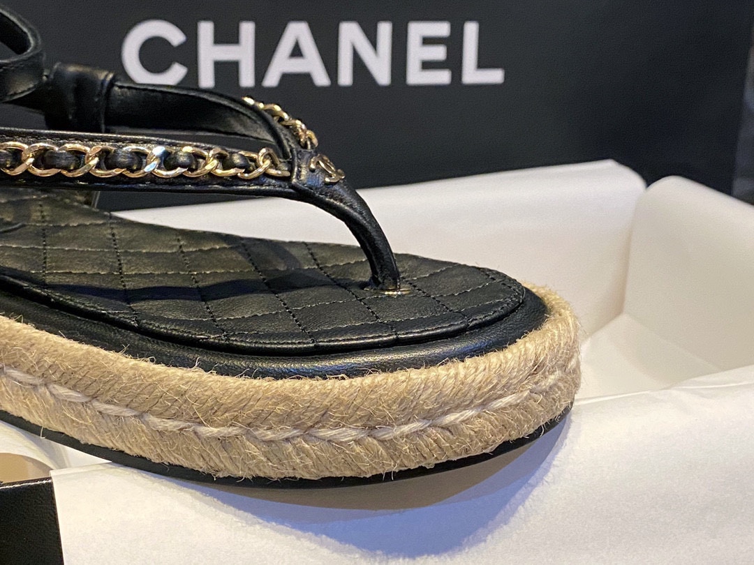 Chanel Espadrilles Sandals: Trendy Design with Chain Detailing 