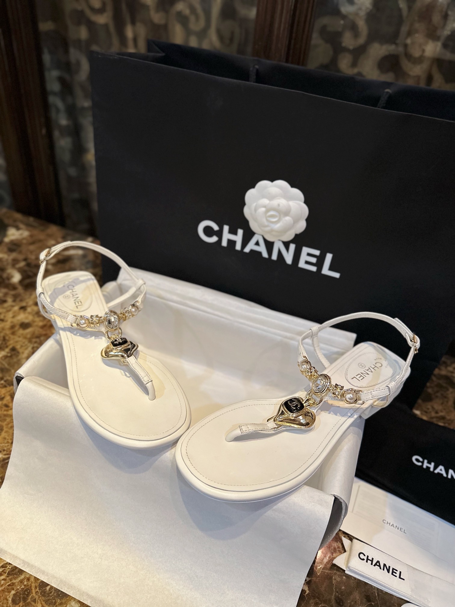 Chanel Eco-friendly White Sheepskin Sandals with Enamel Heart Copper Buckle