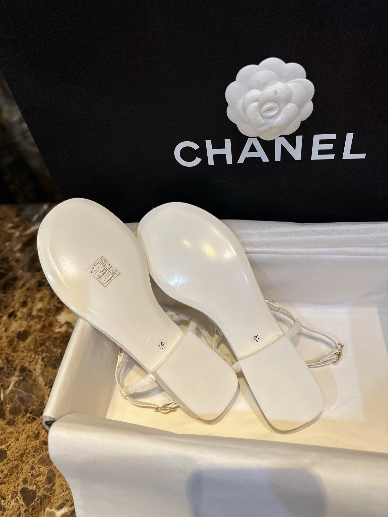 Chanel Eco-friendly White Sheepskin Sandals with Enamel Heart Copper Buckle