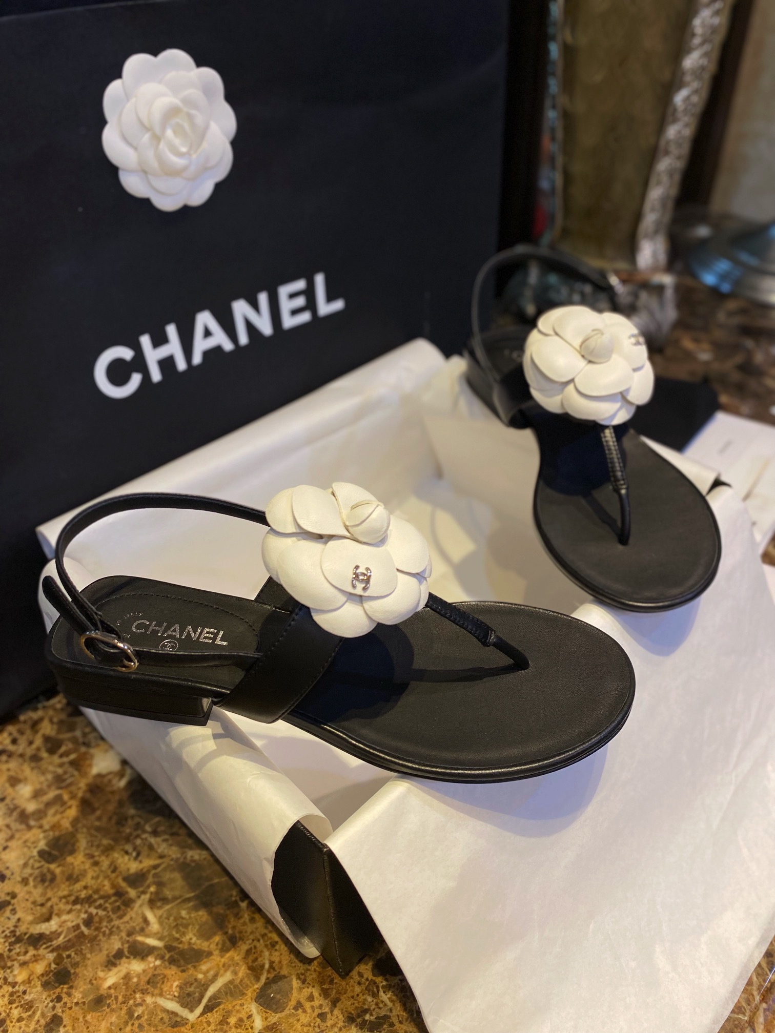 Chanel Camellia Sandals: Pure Water-Dyed Eco-Friendly Sheepskin with Camellia Decoration