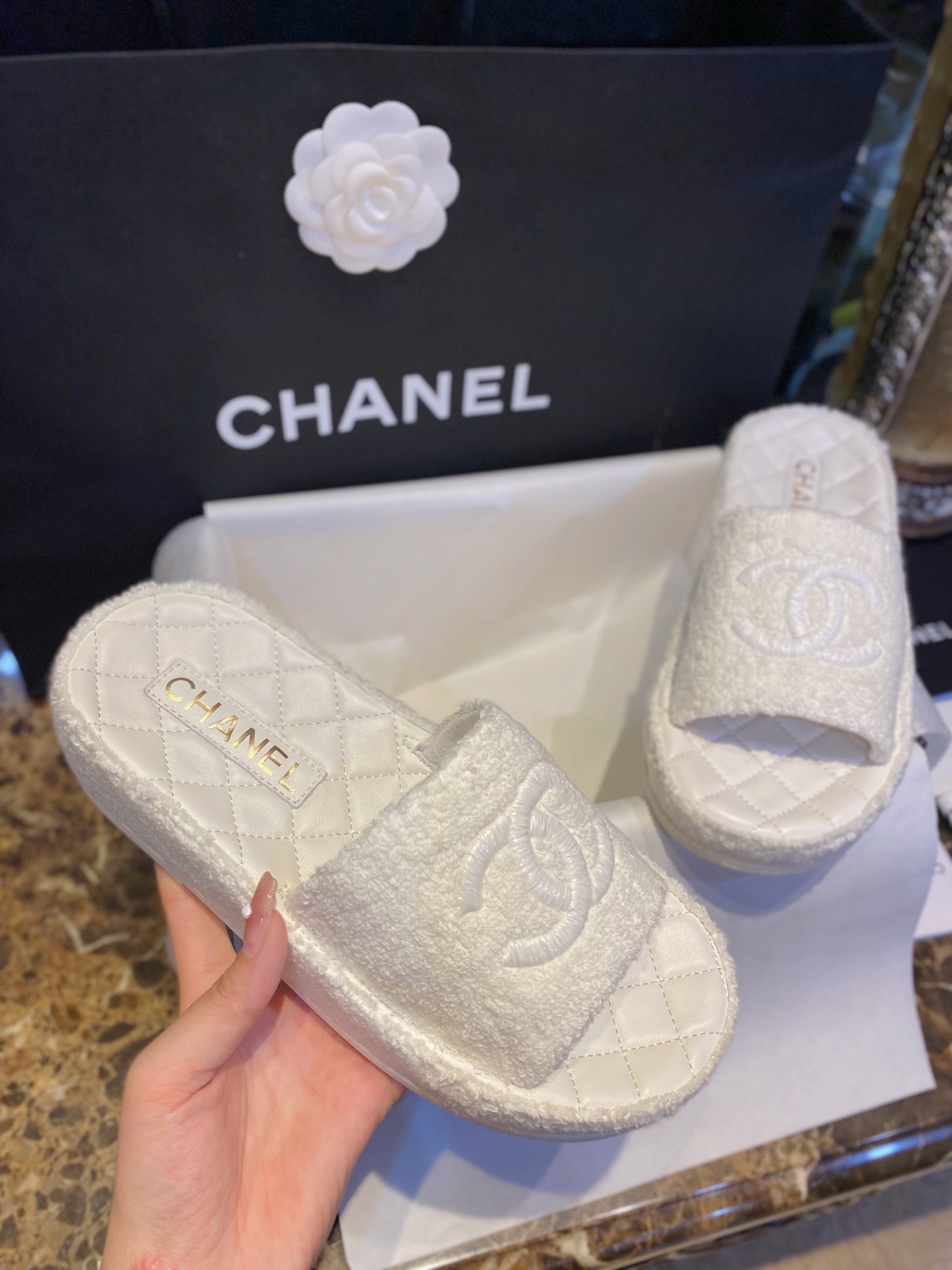 Chanel White Towel Embroidered Thick-Sole Slippers: Elevated Comfort with Delicate Embroidery for Effortless French Chic