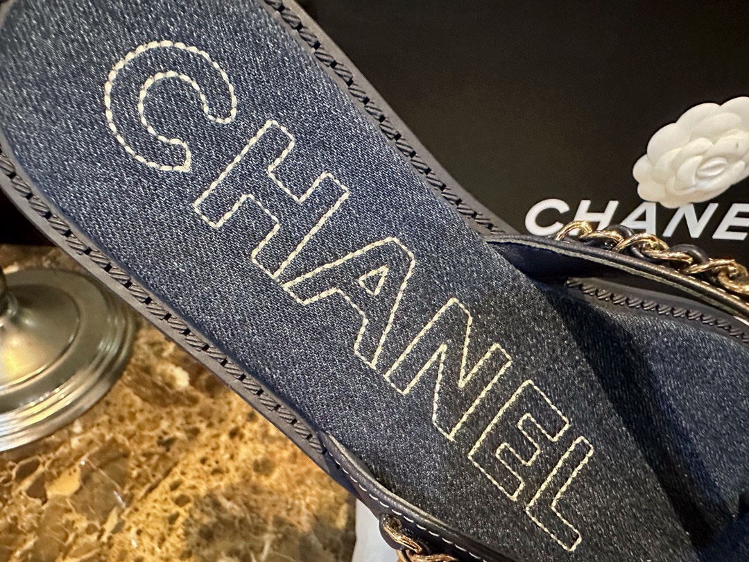 Chanel Deep Blue Denim Chain Link Thong Sandals: Washed Denim Upper with Latex Platform + Super Comfortable IP Molded Sole