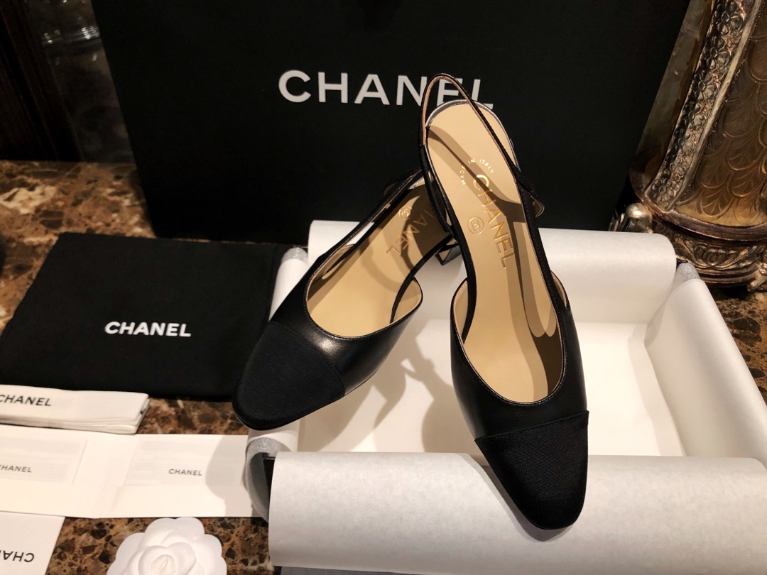 Chanel Classic 7cm Slingback in Black Sheepskin and Satin