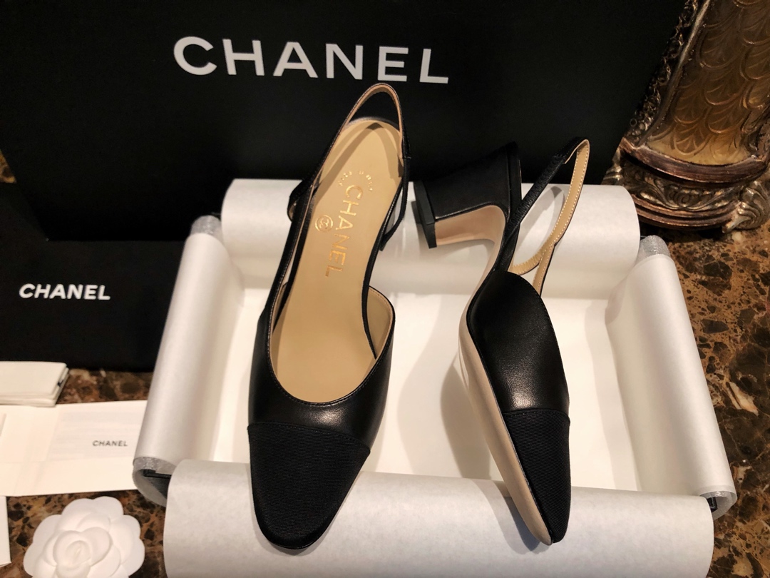 Chanel Classic 7cm Slingback in Black Sheepskin and Satin