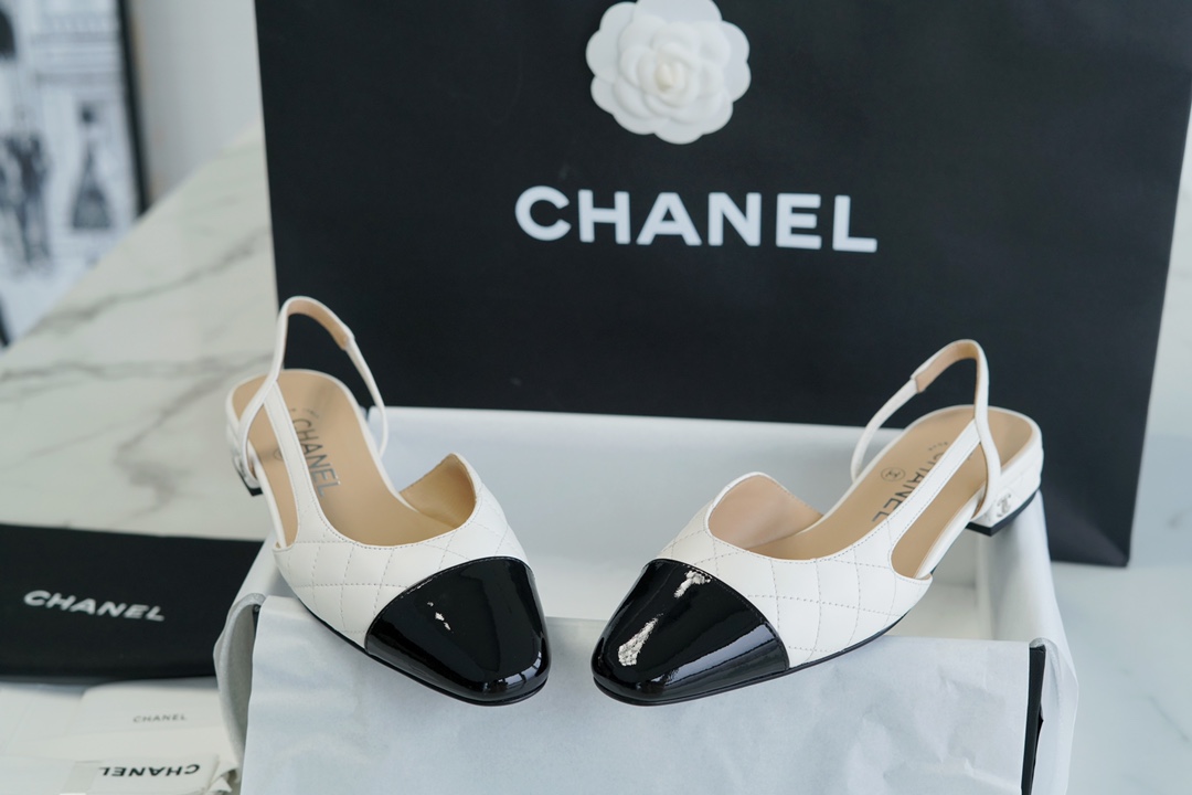 Chanel White Diamond Pattern Flat Slingback: Imported Lamb Leather Patchwork with Cow Patent Leather, 