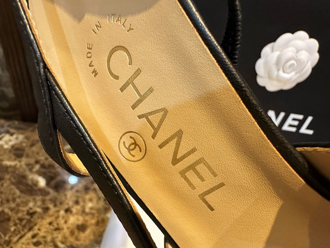 Chanel Imported Lamb Leather Spliced Cowhide Cap-Toe Shoes