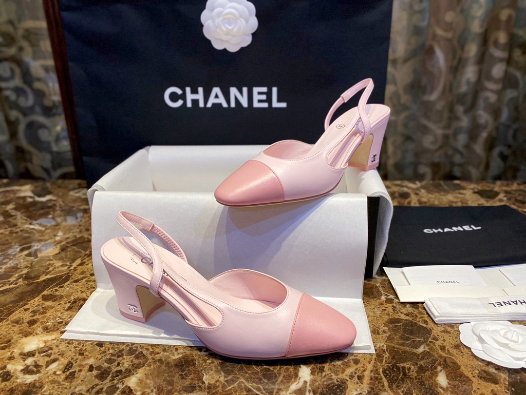 Chanel  Exquisite Sakura Pink Slim Heels 