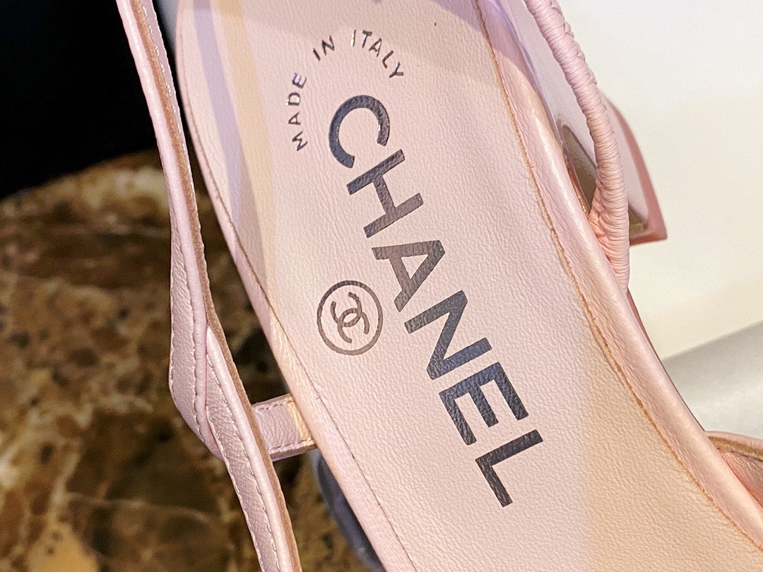 Chanel  Exquisite Sakura Pink Slim Heels 