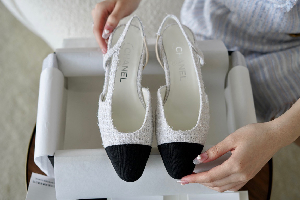 Chanel White Woolen Low Heel Slingback