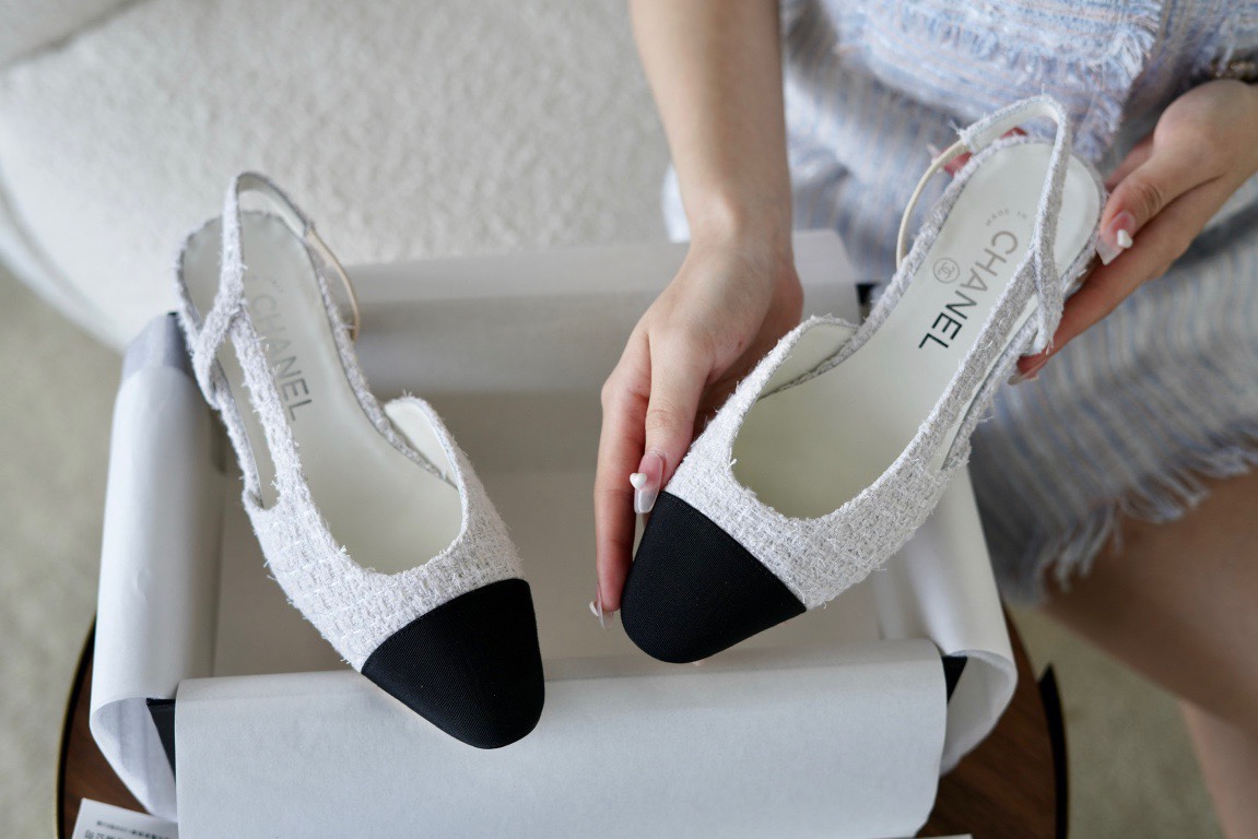 Chanel White Woolen Low Heel Slingback