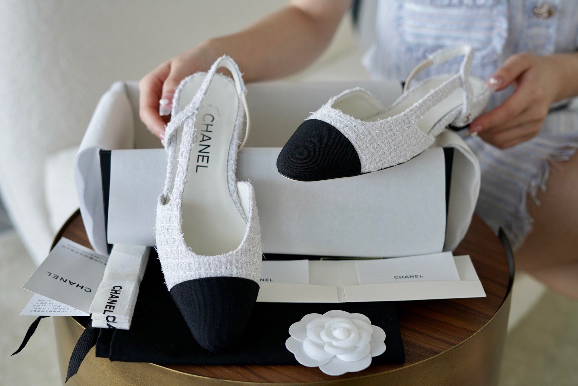 Chanel White Woolen Low Heel Slingback