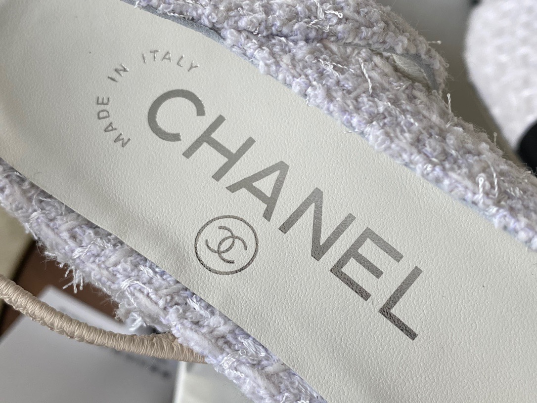 Chanel White Woolen Low Heel Slingback