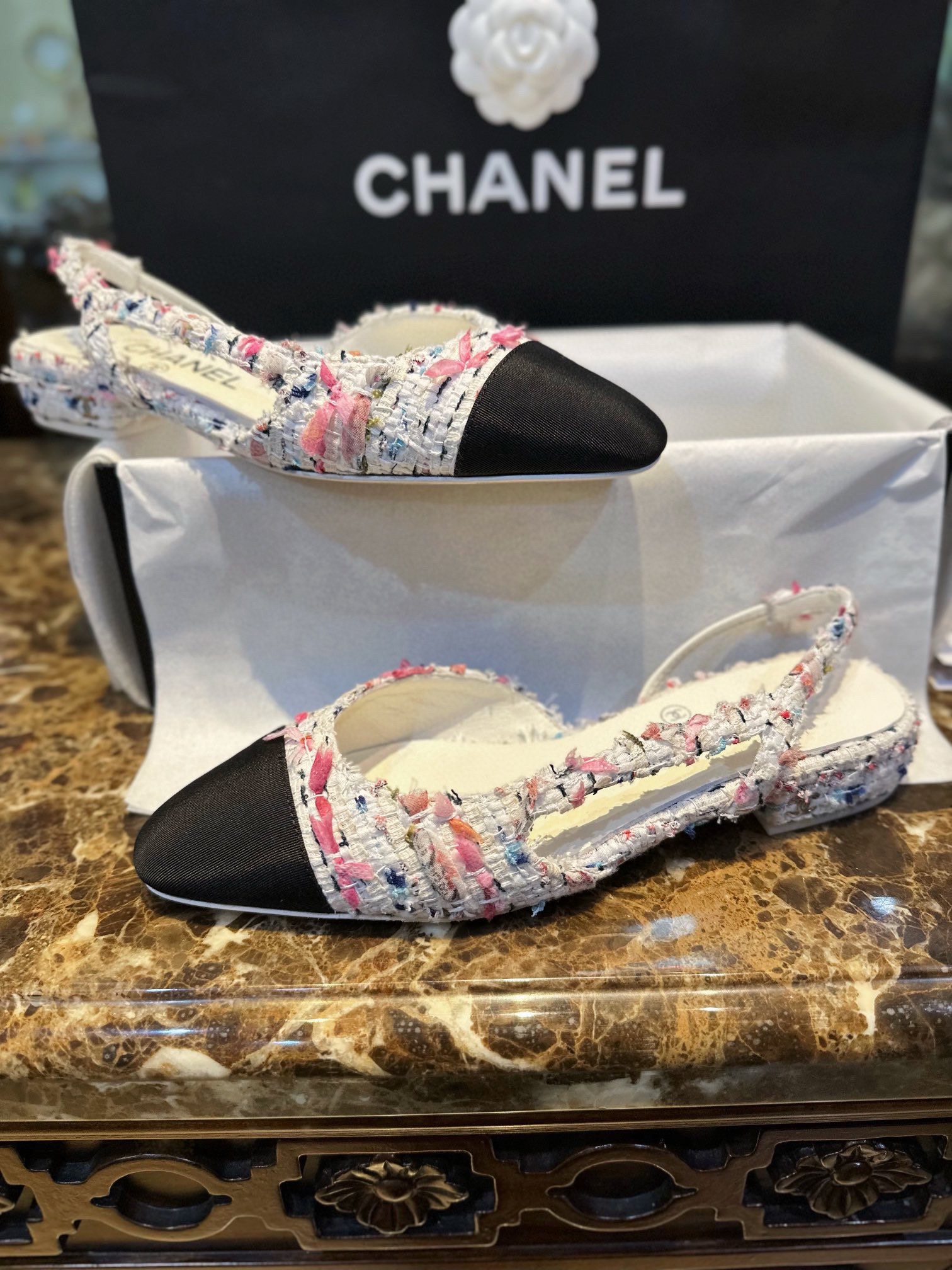 Chanel Chunky Bouclé Floral Slingback Flats - Soft Pink Texture