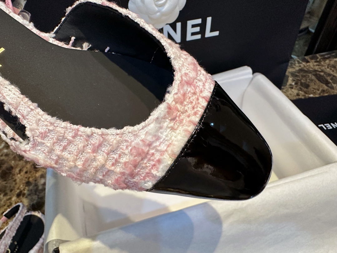 Chanel  22c Lina Belle Pink Velvet Flat Slingback 