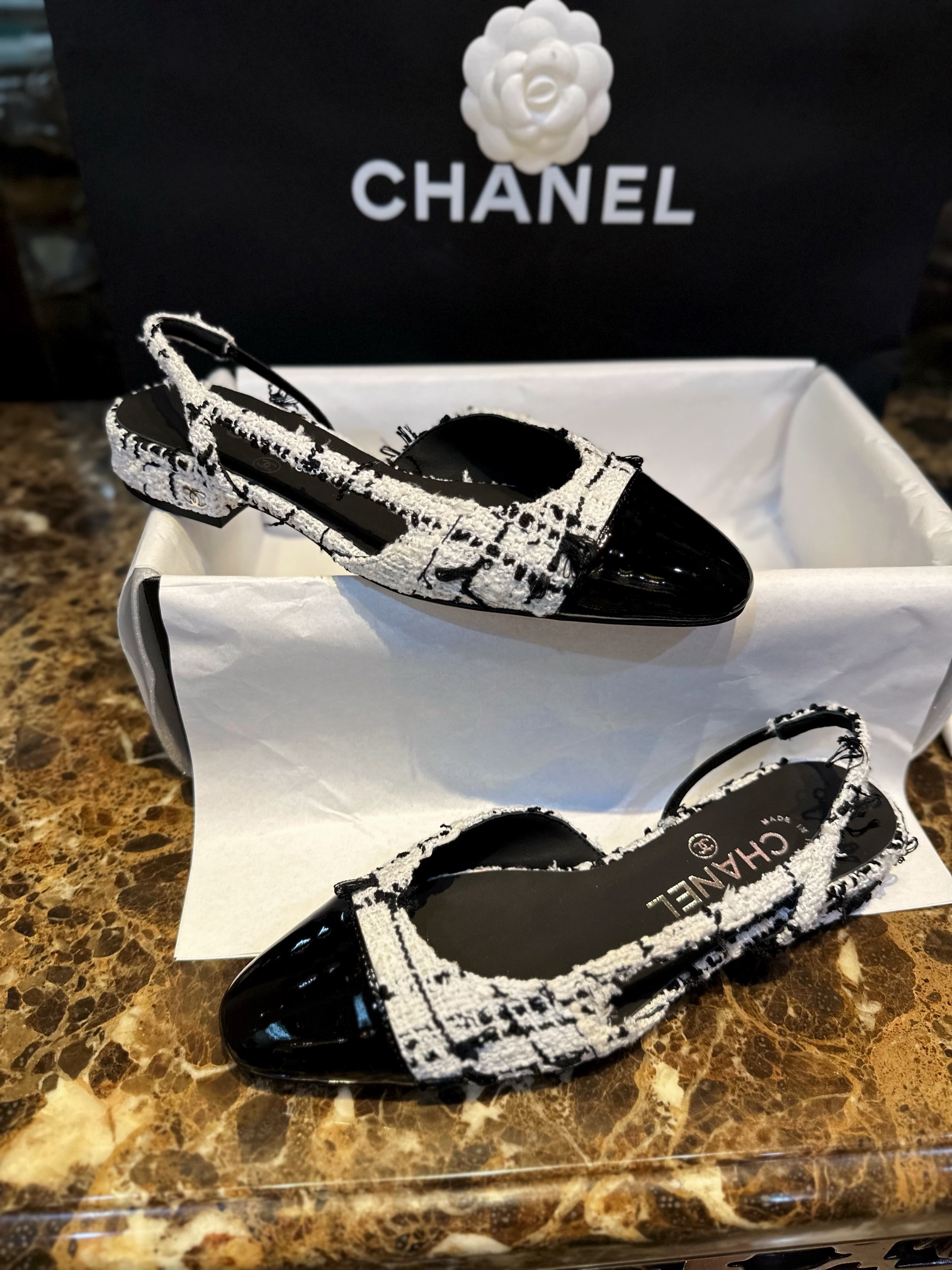 Chanel Black and White Bouclé Flat Shoes - Elegant Fusion of Calf Patent Leather