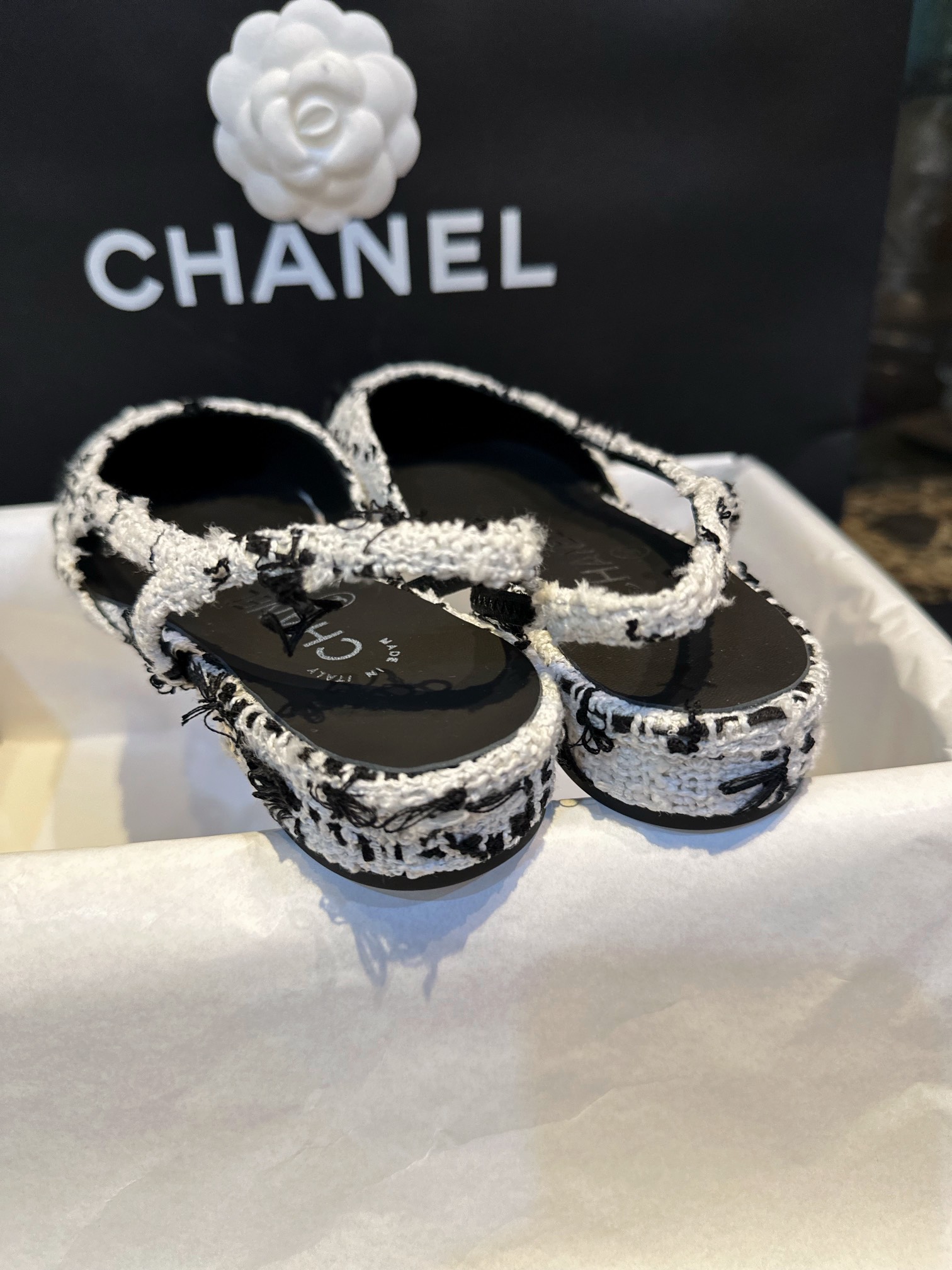 Chanel Black and White Bouclé Flat Shoes - Elegant Fusion of Calf Patent Leather