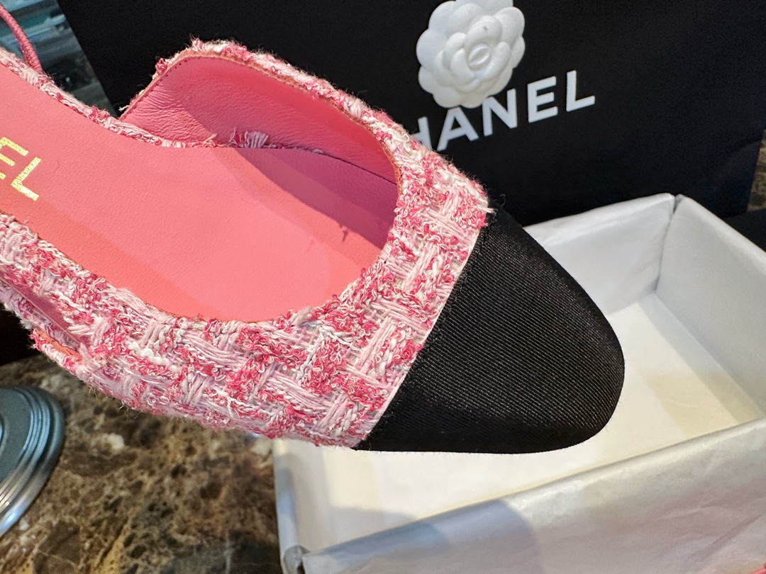 Chanel Pink Bouclé Flat Slingback Sandals - Six Shades of Pink Floral Weave with Black Satin