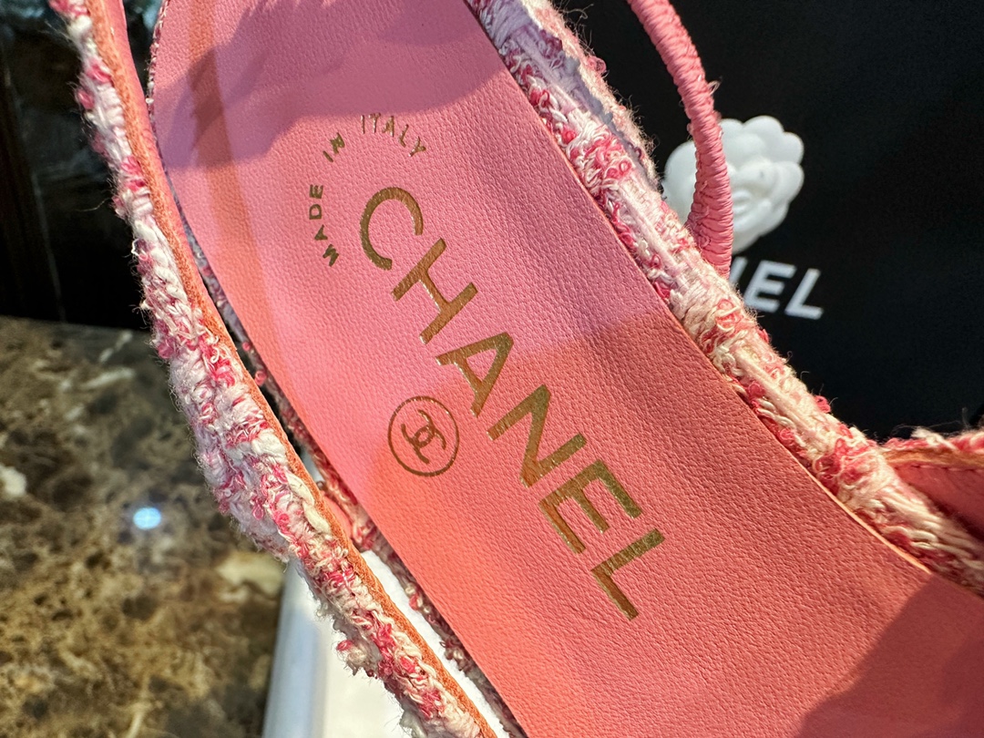 Chanel Pink Bouclé Flat Slingback Sandals - Six Shades of Pink Floral Weave with Black Satin