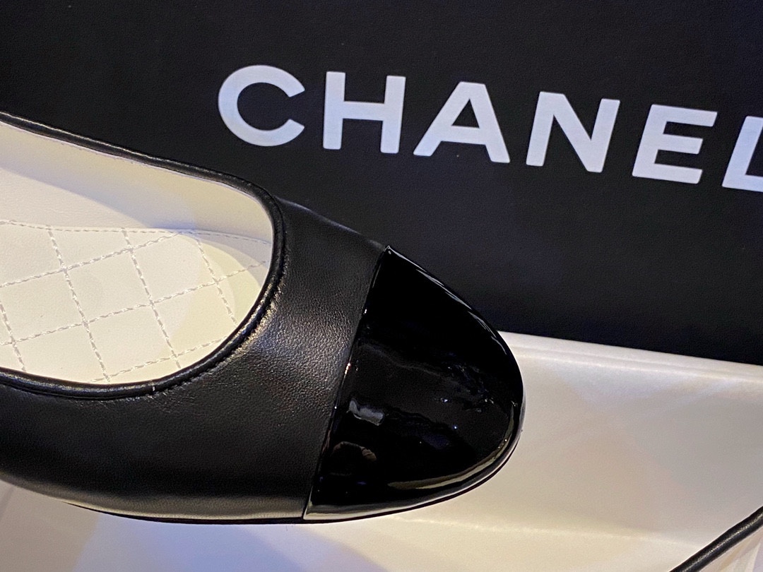 Chanel Glossy Black Chain Mary Jane - Imported Lamb Leather Upper with Ultra-Black Shine, Exquisite Lamb Leather Lining