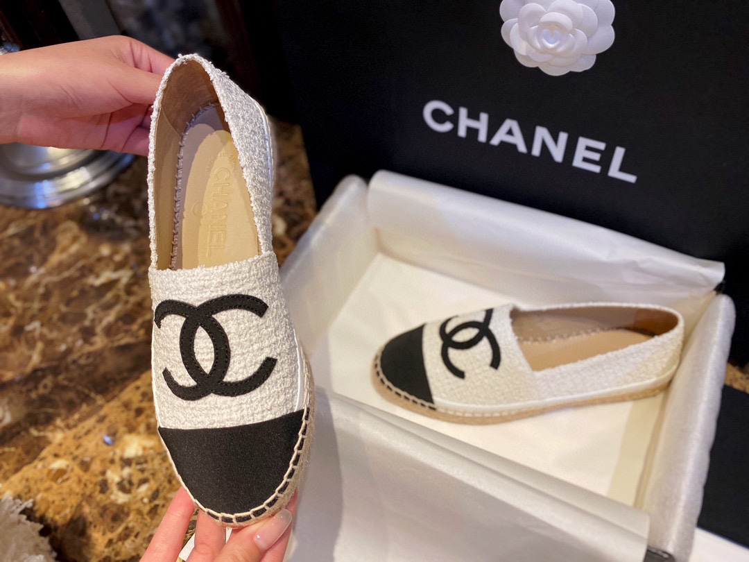 Chanel Chunky Tweed with Sheepskin Trim Espadrilles Shoes - Customized with Ultra-Soft Sheepskin Lining for Exceptional Comfor