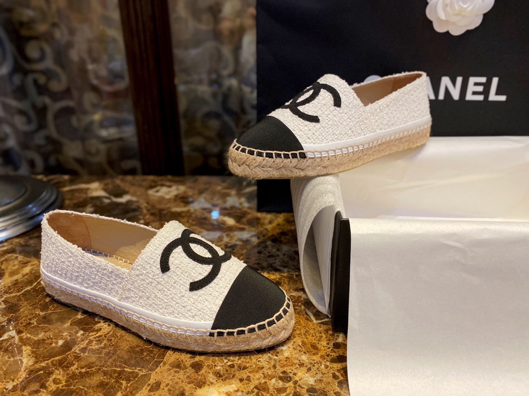 Chanel Chunky Tweed with Sheepskin Trim Espadrilles Shoes - Customized with Ultra-Soft Sheepskin Lining for Exceptional Comfor