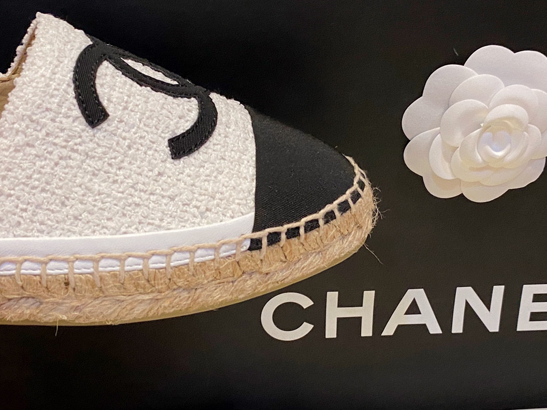 Chanel Chunky Tweed with Sheepskin Trim Espadrilles Shoes - Customized with Ultra-Soft Sheepskin Lining for Exceptional Comfor