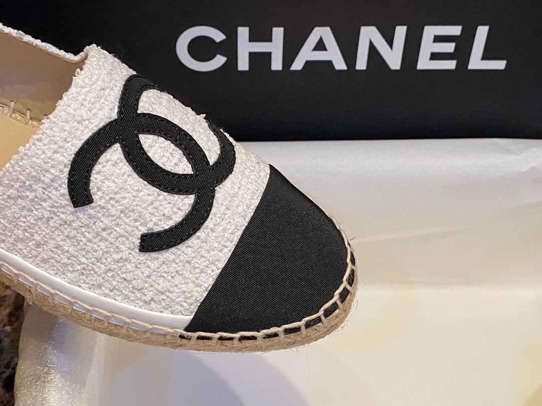 Chanel Chunky Tweed with Sheepskin Trim Espadrilles Shoes - Customized with Ultra-Soft Sheepskin Lining for Exceptional Comfor