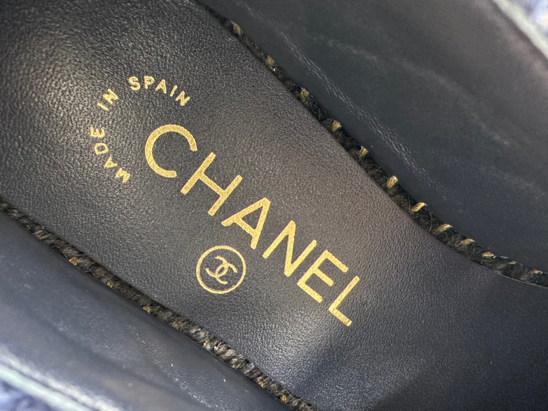 Chanel Velvet Gold Thread Espadrilles Shoes