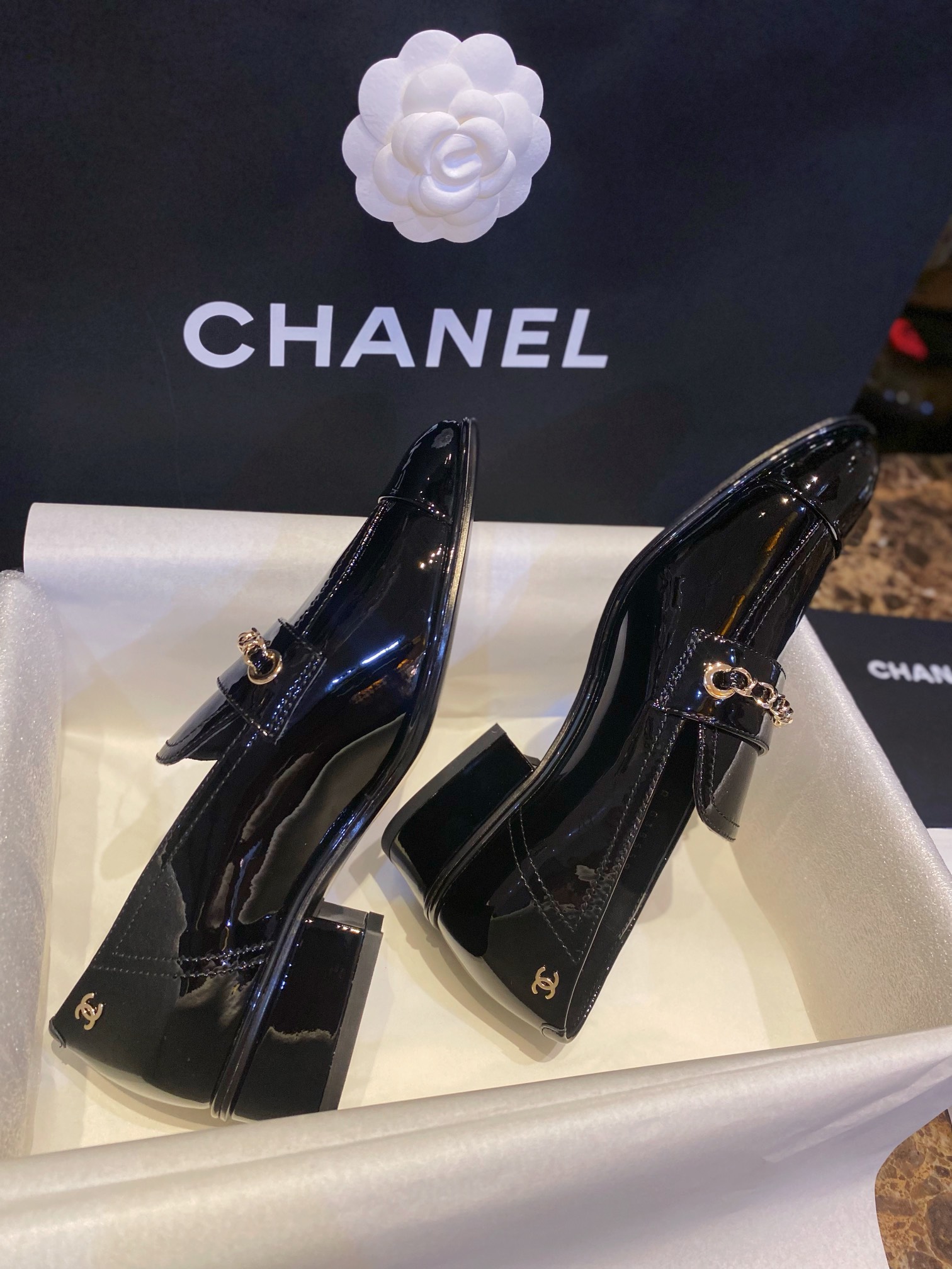 Chanel  Chain  patent leather loafers  Shoes