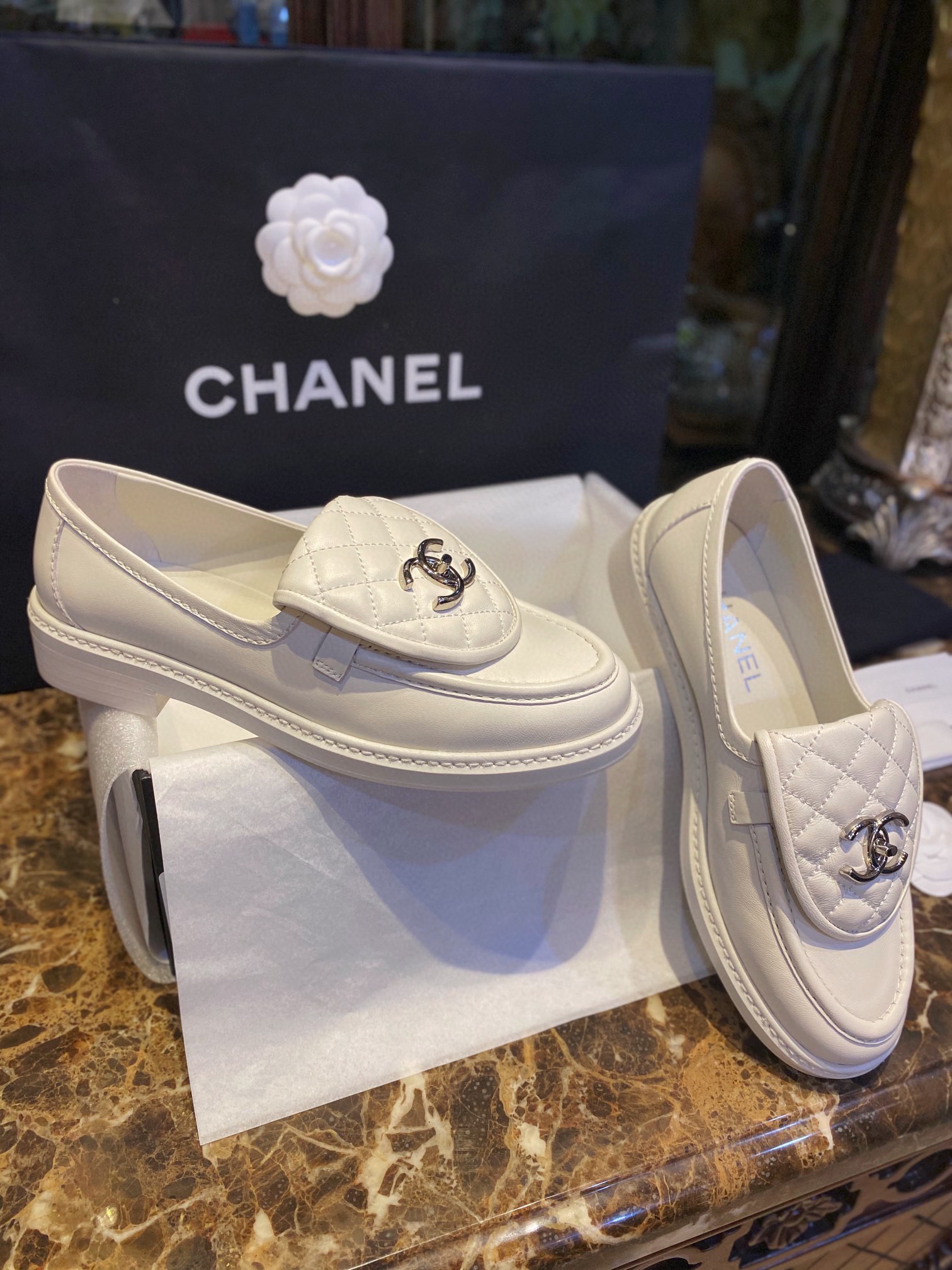 Chanel Glossy Patent Leather Heart-shaped Gold Buckle Loafers