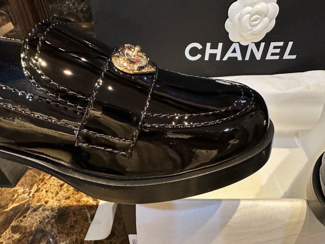 Chanel Patent Leather Heart Buckle Loafers