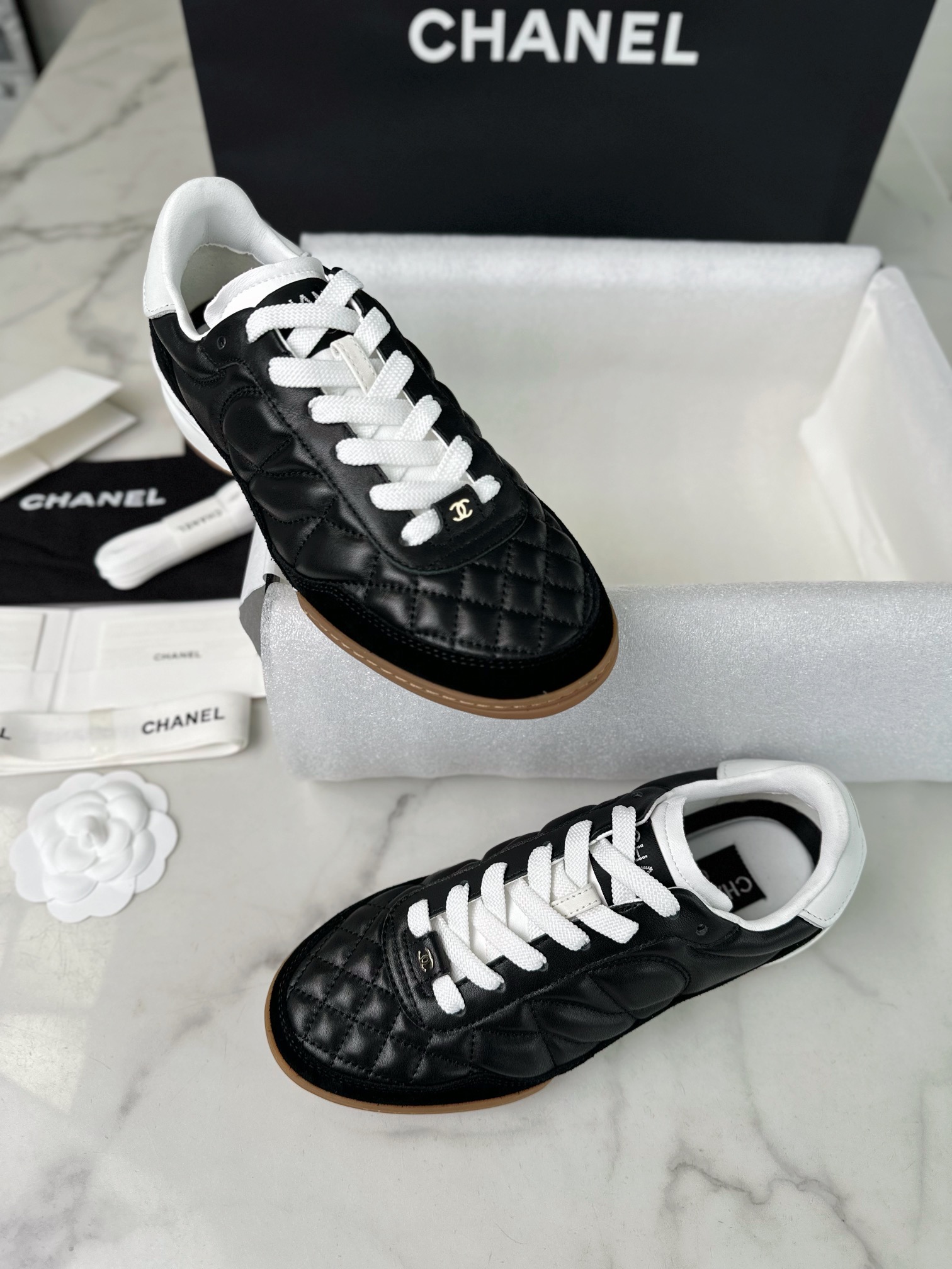 Chanel Black DeXun Sports Shoes: Black Imported Cowhide Patchwork with Suede + TPU Combination Outsole