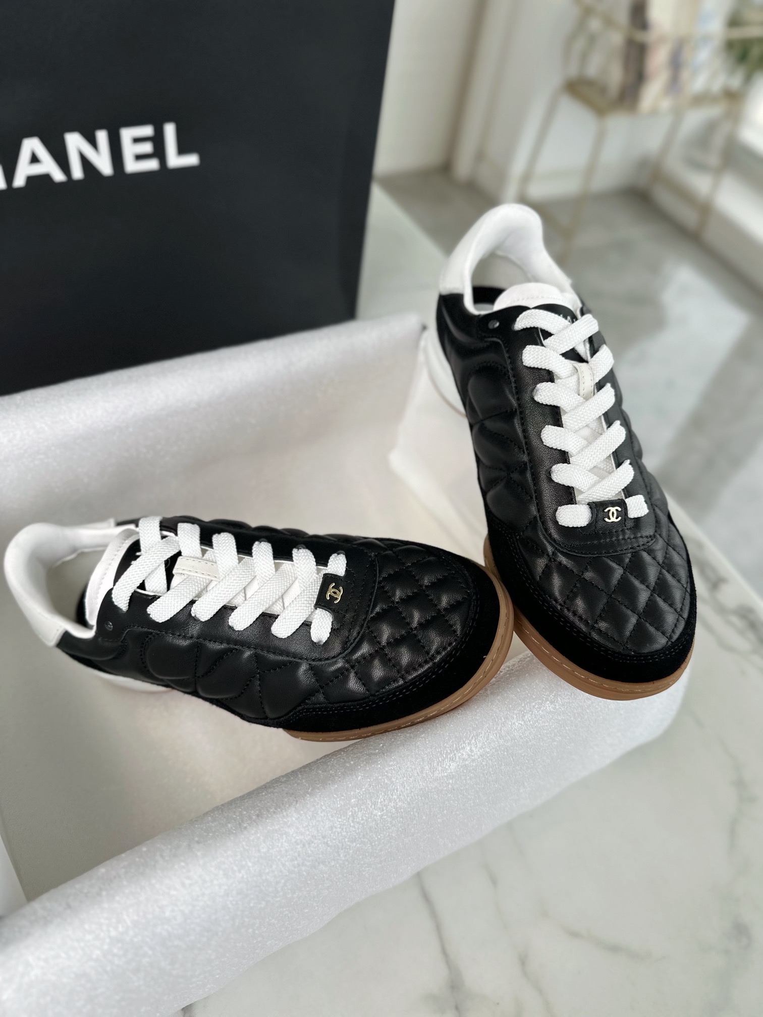 Chanel Black DeXun Sports Shoes: Black Imported Cowhide Patchwork with Suede + TPU Combination Outsole