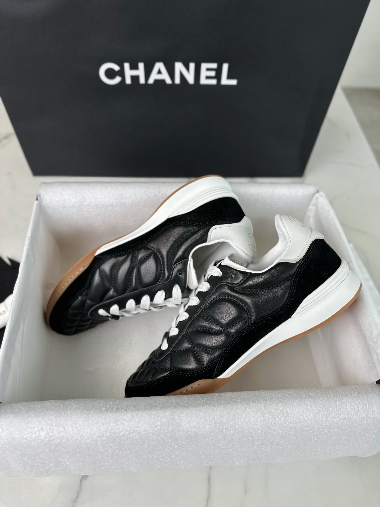 Chanel Black DeXun Sports Shoes: Black Imported Cowhide Patchwork with Suede + TPU Combination Outsole