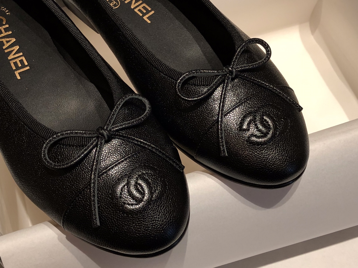 Chanel Water-Washed Tire Tread Superfine Grain Leather