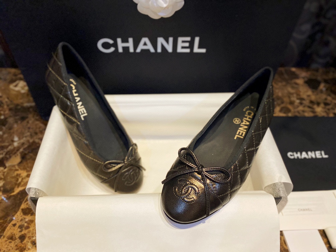 Chanel Original Gold Sponge-Cushioned Cowhide Ballet Flats