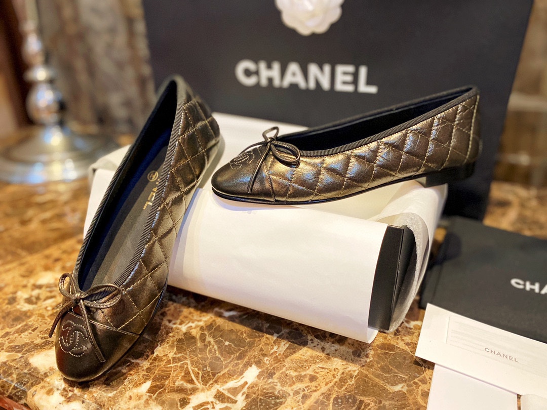 Chanel Original Gold Sponge-Cushioned Cowhide Ballet Flats